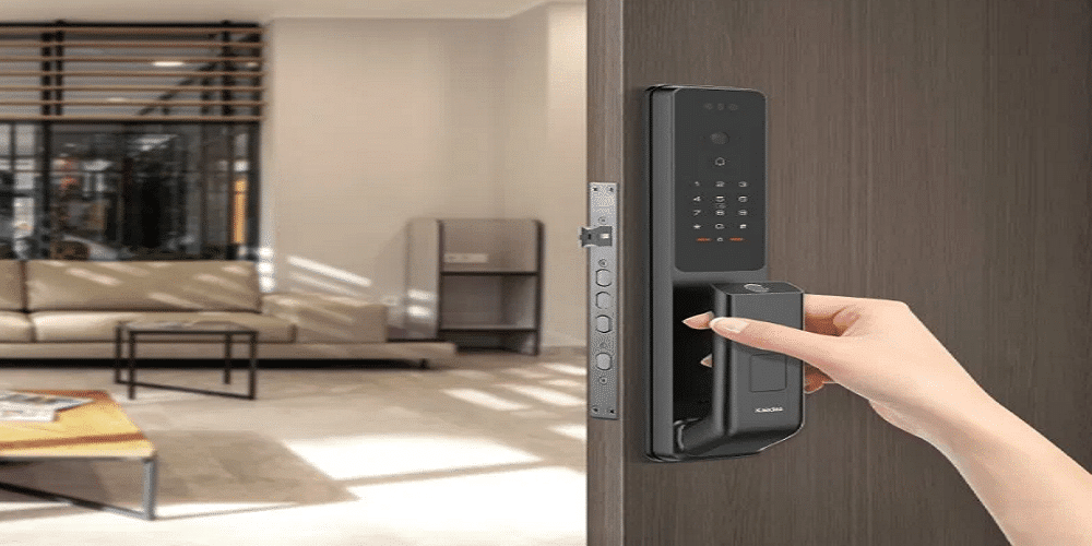 Giá khóa cửa vân tay cho người già bao nhiêu Giá khóa cửa vân tay cho người già bao nhiêu